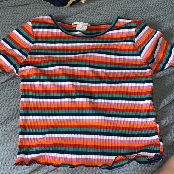 Cute top - Picture 2 of 2